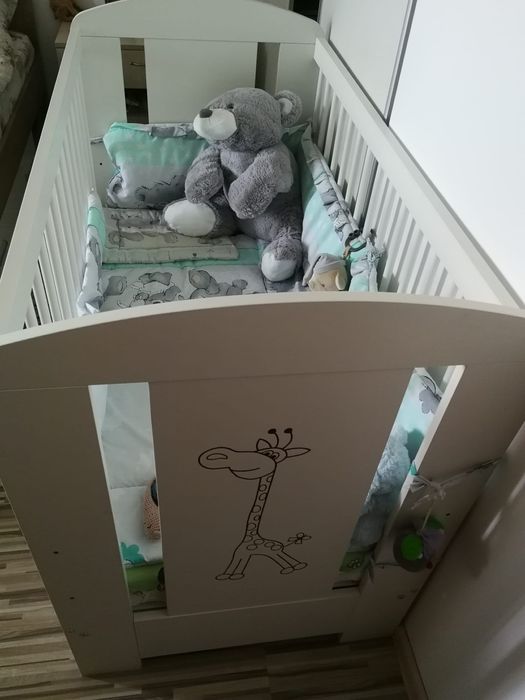 Pătuț din lemn bebe