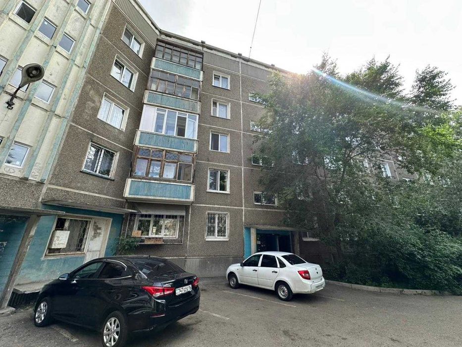 4х КШТ 86м2 Утепова, 31/3 балкон остеклен, ремонт, 5/5 1988гп