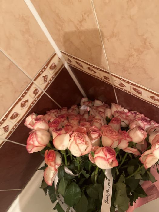 Гүл галанские роза