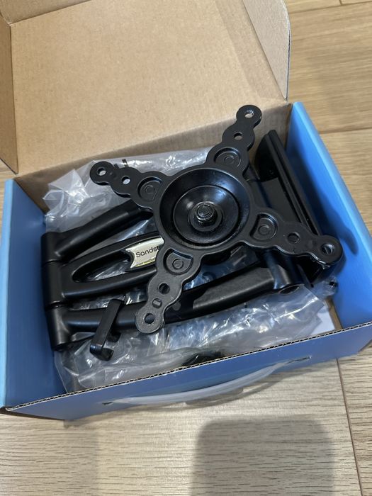 Стойка за телевизор за стена