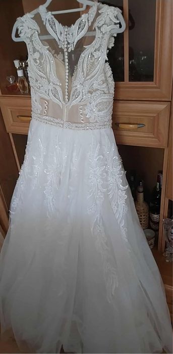 Vand rochie de mireasa marimea S/M