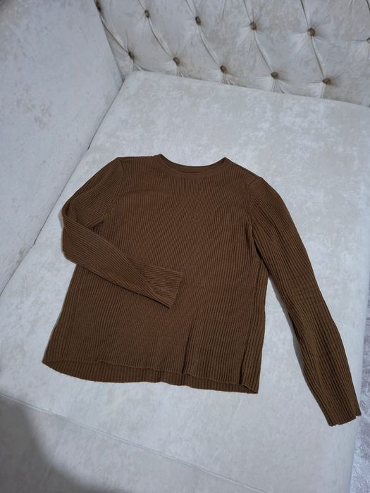 Продам женские джинсы,