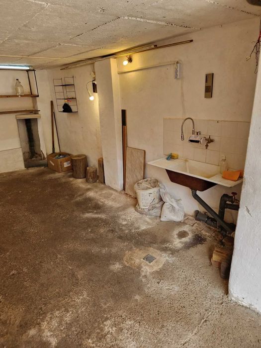 Продава се Гараж / Паркомясто в Плевен, Идеален център - 23 кв.м за 1066 €/кв.м - Снимка #3