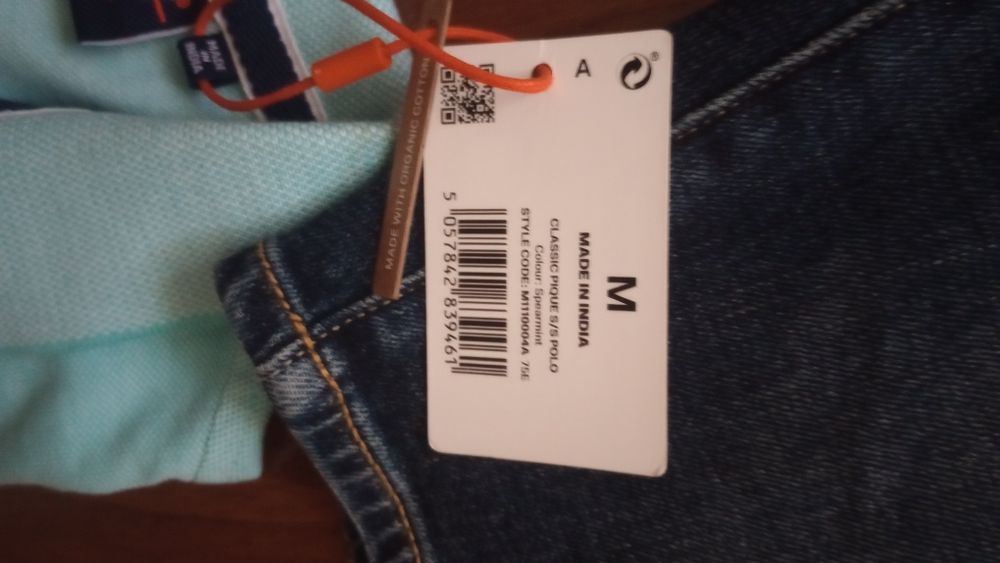 Vând compleu blugi +tricou