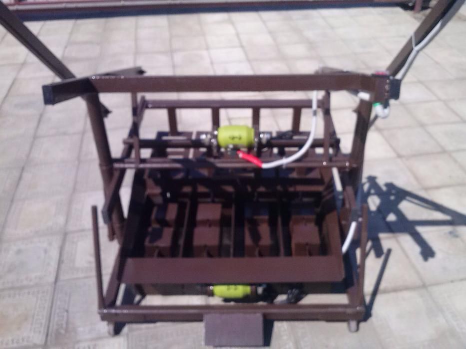 Станок для производства сплитерных блоков