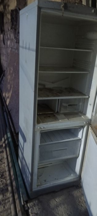 Продам холодильник