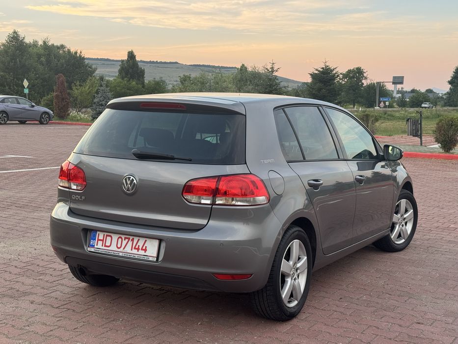 VOLKSWAGEN Golf 2012 — imagine 4