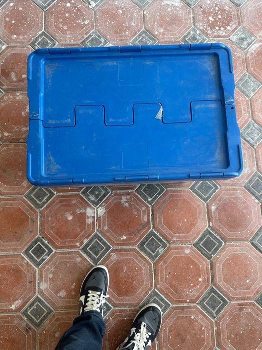 Buyumlar saqlash uchun konteyner