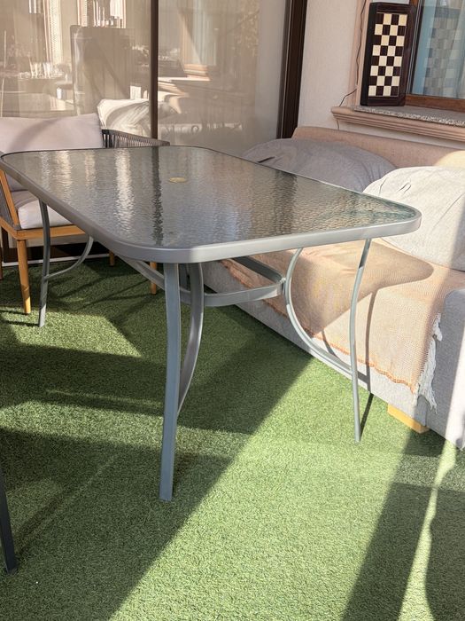 Vand  masa exterior cu orificiu pentru umbrela