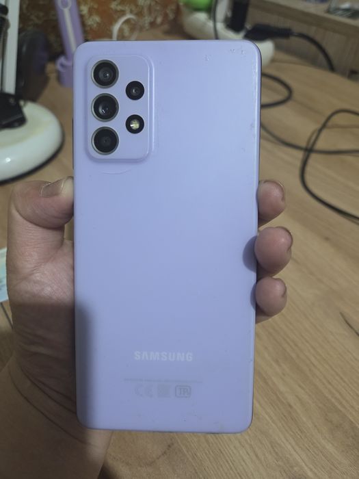 Продам смартфон самсунг галакси  А52