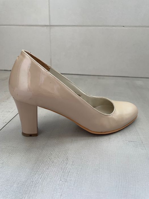 Pantofi dama din piele lacuita