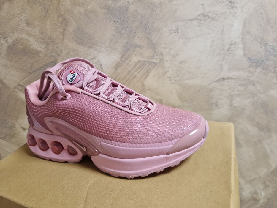 Маратонки Nike W Air Max DN  Розов, 37
