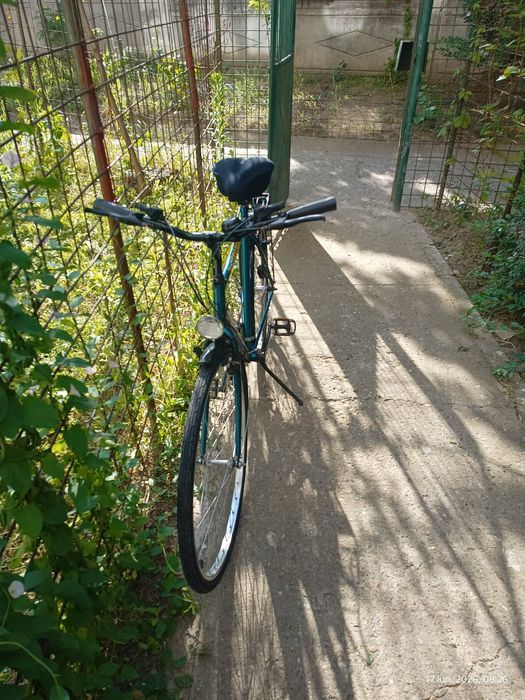 Vând bicicleta băieți  28 inch