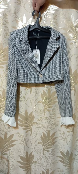 Продам женские платья