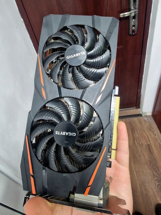 Видеокарта amd rx580 4gb