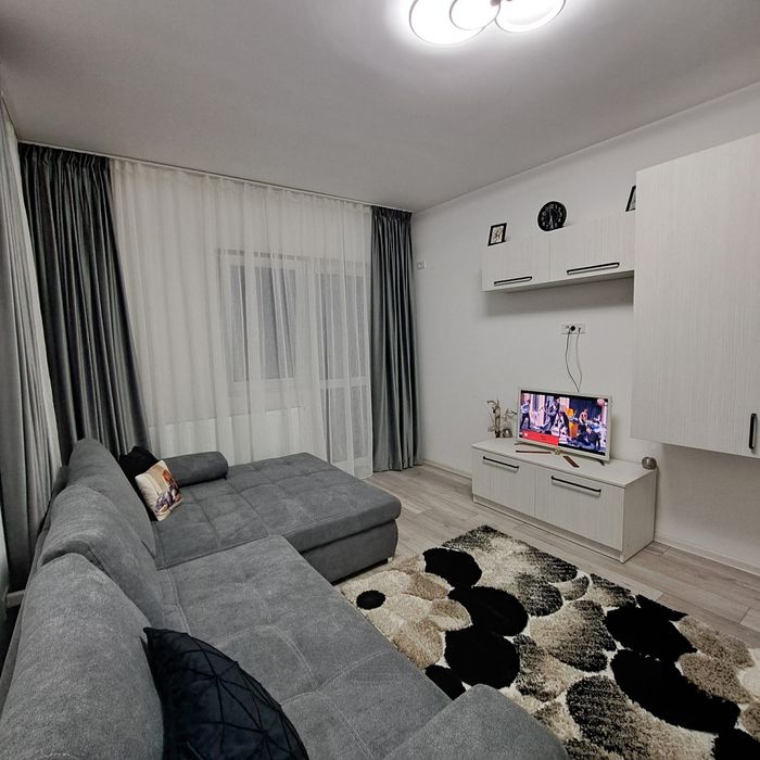 Închiriez apartament 3 camere Berceni
