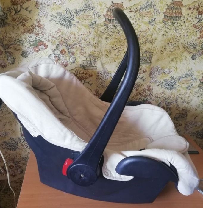 Продам  детское автокресло