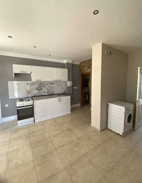 Дава се под наем Тристаен апартамент в к.к. Слънчев бряг - 80 кв.м за 1275 € - Снимка #1