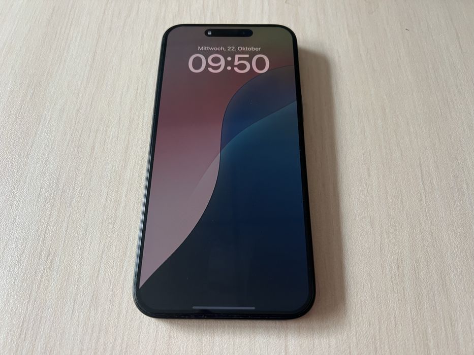 Продавам Apple iPhone 15 Pro Max 256GB