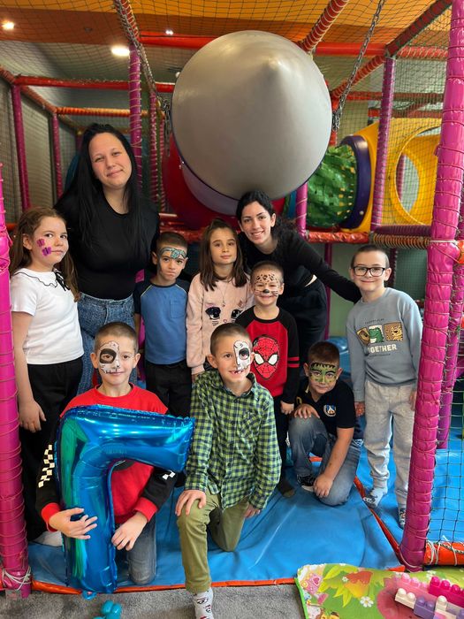 Детски Клуб Шарен Свят - Организиране на рожден ден, имен ден и погачи