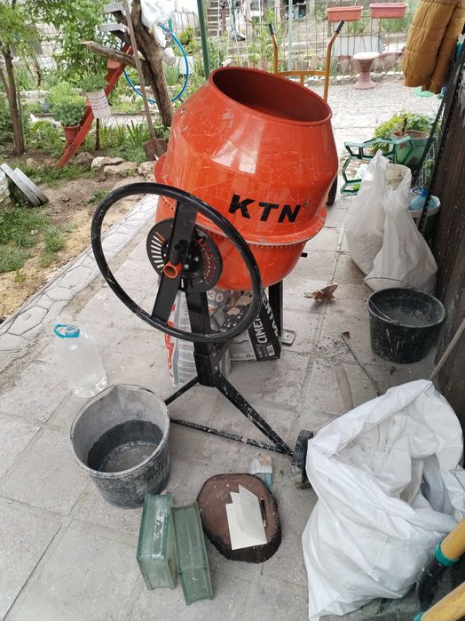 Бетонобъркачка 120л