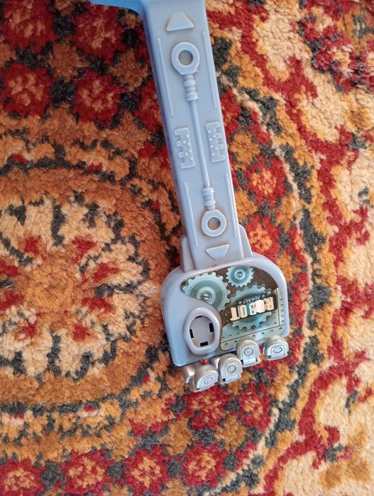 Сгибающаяся рука робота