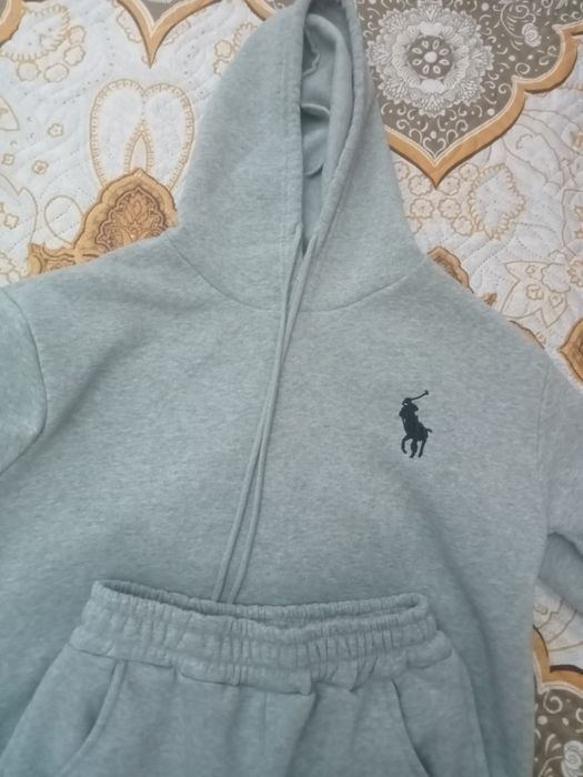 Спортивные костюмы