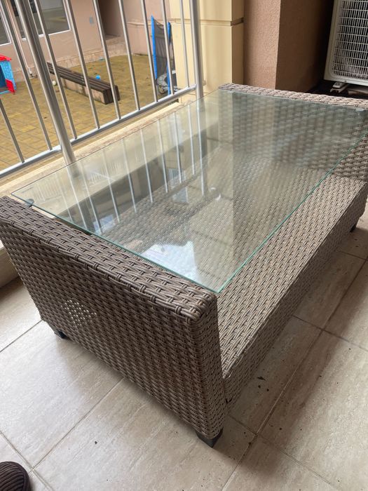 Градинска Маса от Ратан