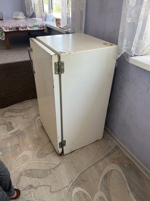 холодильник рабочий