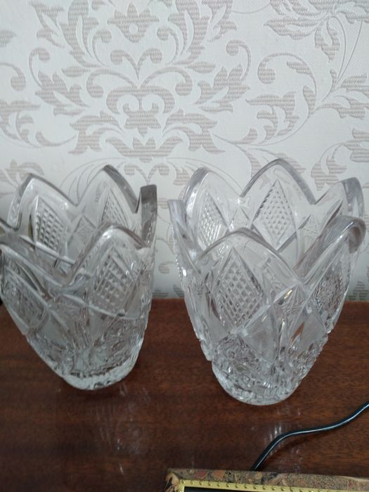 Продам вазы тюльпанчик