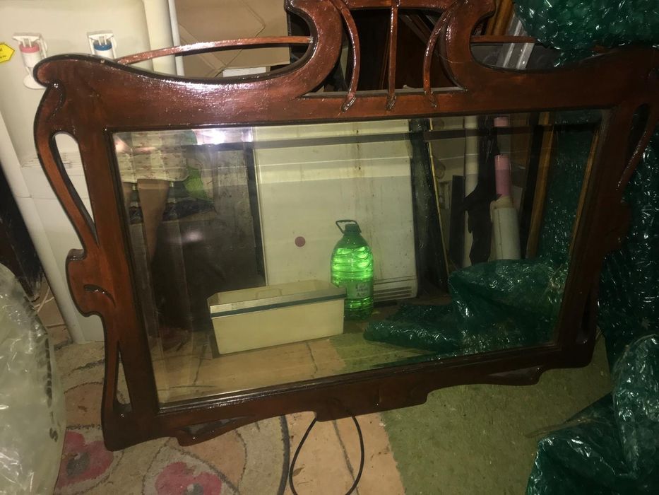 Vând oglinda rama lemn 110*75cm