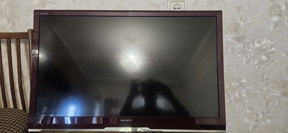 Продаётся телевизор Sharp LCD 32"