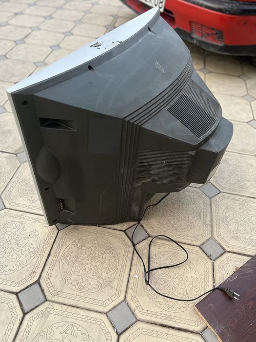 Срочно Продам 2 Телевизора рабочих Panasonic, LG