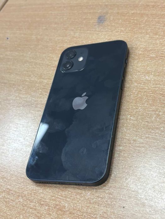 Iphone 12 utilizat