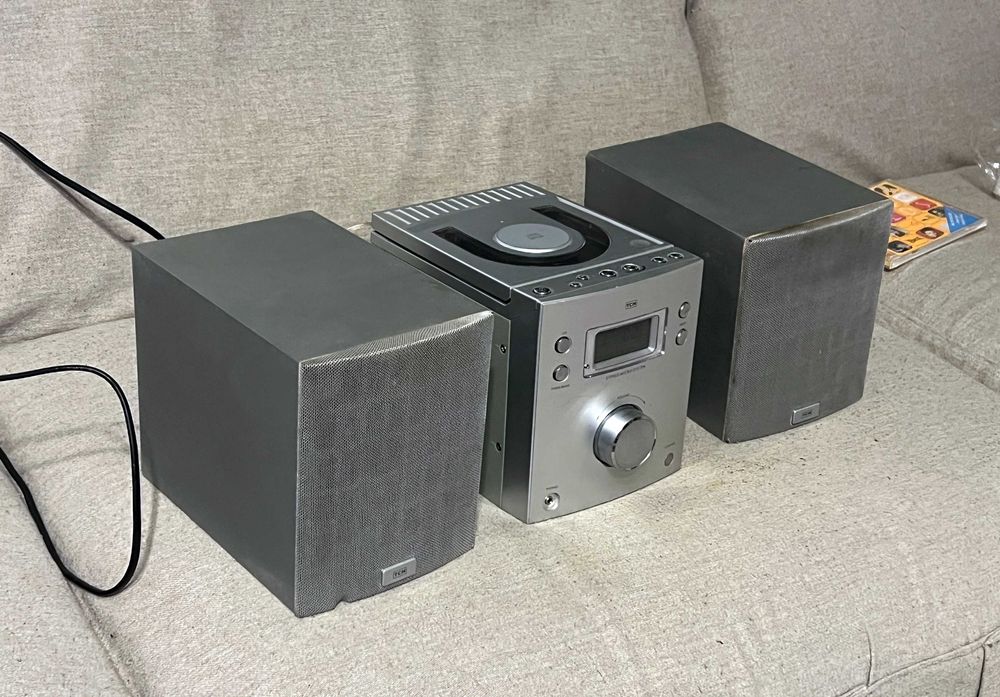 Sistem audio TCM 212839 CD radio FM AM boxe lemn functional