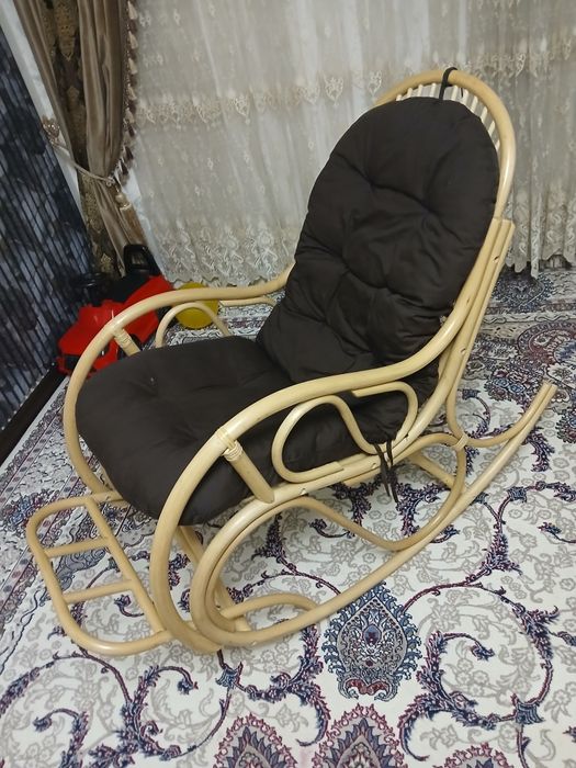 Кресло качалка новая