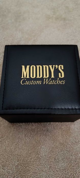 Продавам нов часовник ,,Seiko " Seitona Mod