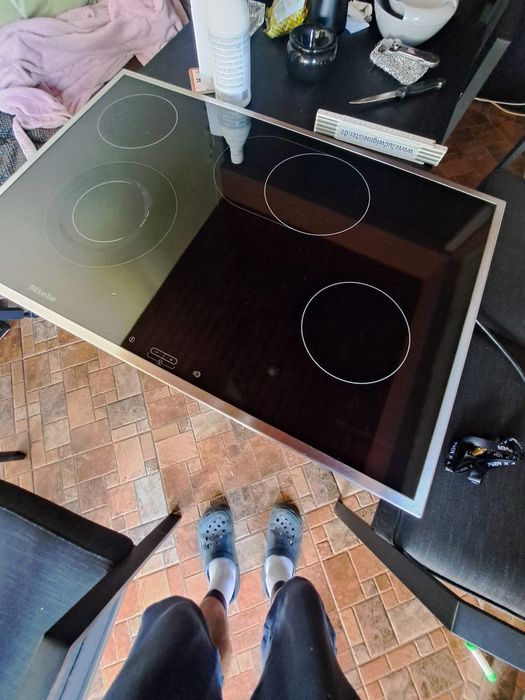 Plita ceramica Miele