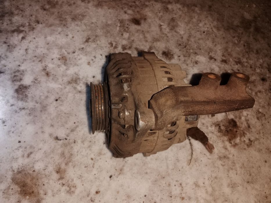 Генератор Митсубиси Галант 6А12 V образный