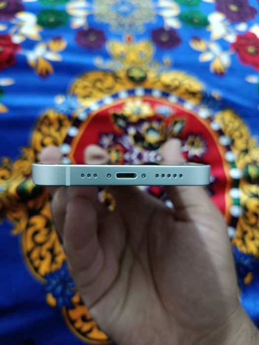 Iphone 14.  idiyal