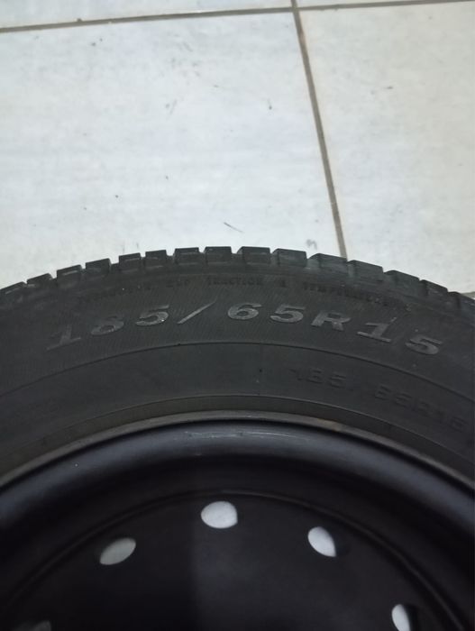 Vand roti complete 185/65/15 pentru Dacia Logan