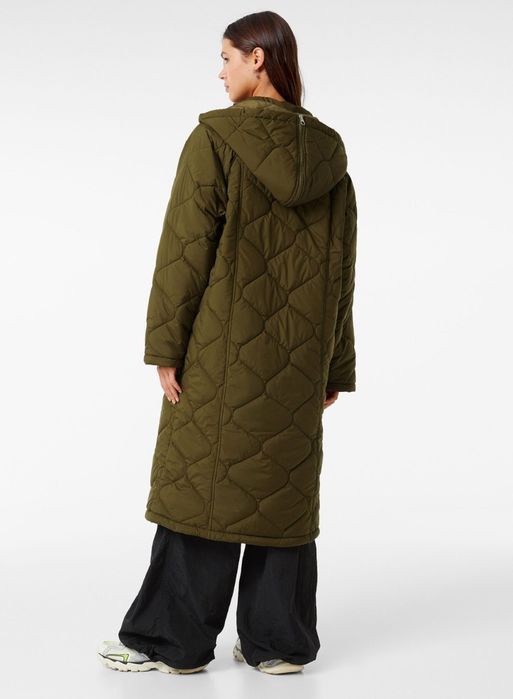 Bershka преходно палто