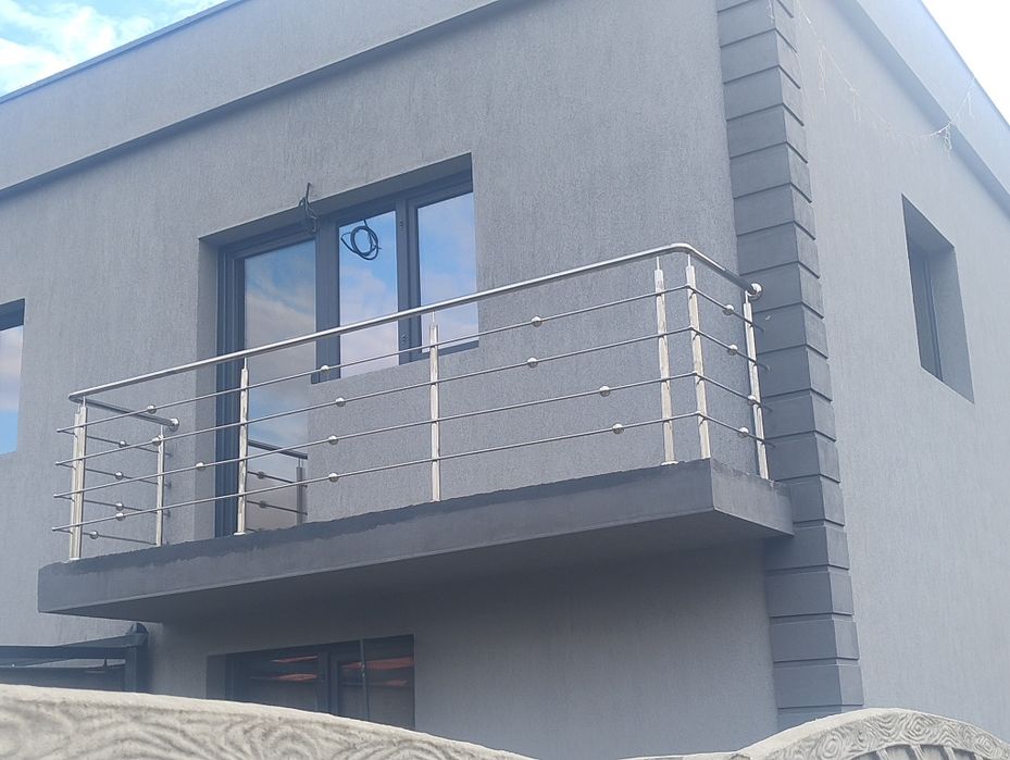 Executam balustrade din inox