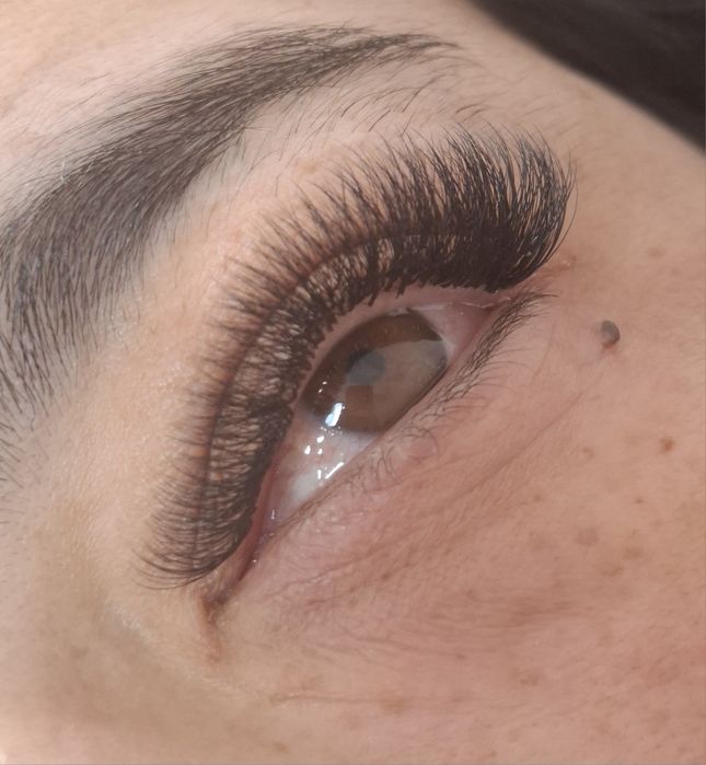 Наращивание ресниц