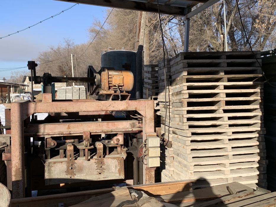 Пескоблочный станок