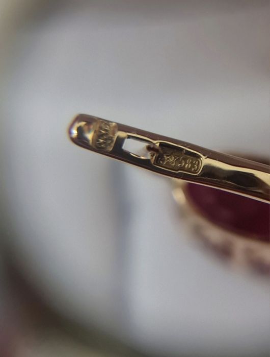 Золотые советские серьги с рубином 583 пробы