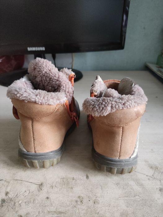 Детские сапоги .