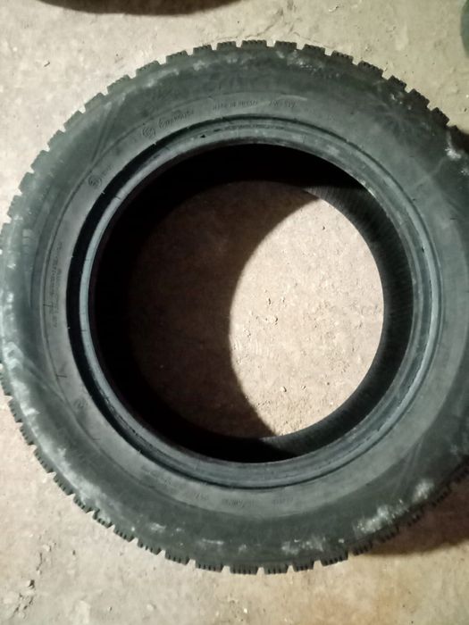 Шины зимние в хорошем состоянии