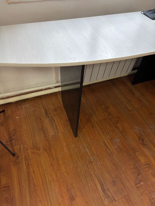 СРОЧНО продам рабочий стол