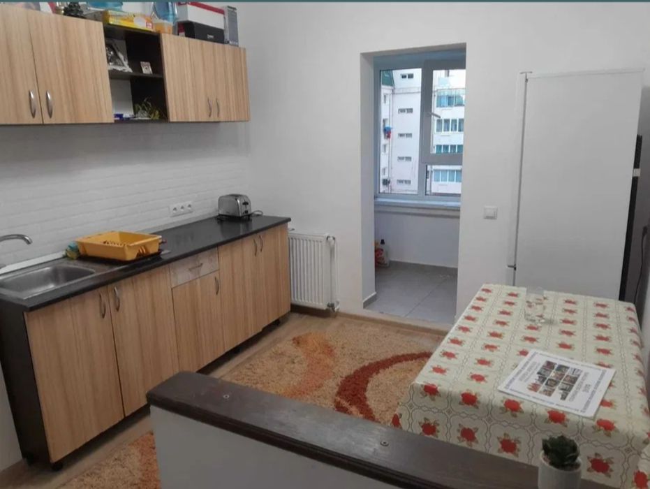 Caut colegă pentru un apartament cu 2 camere